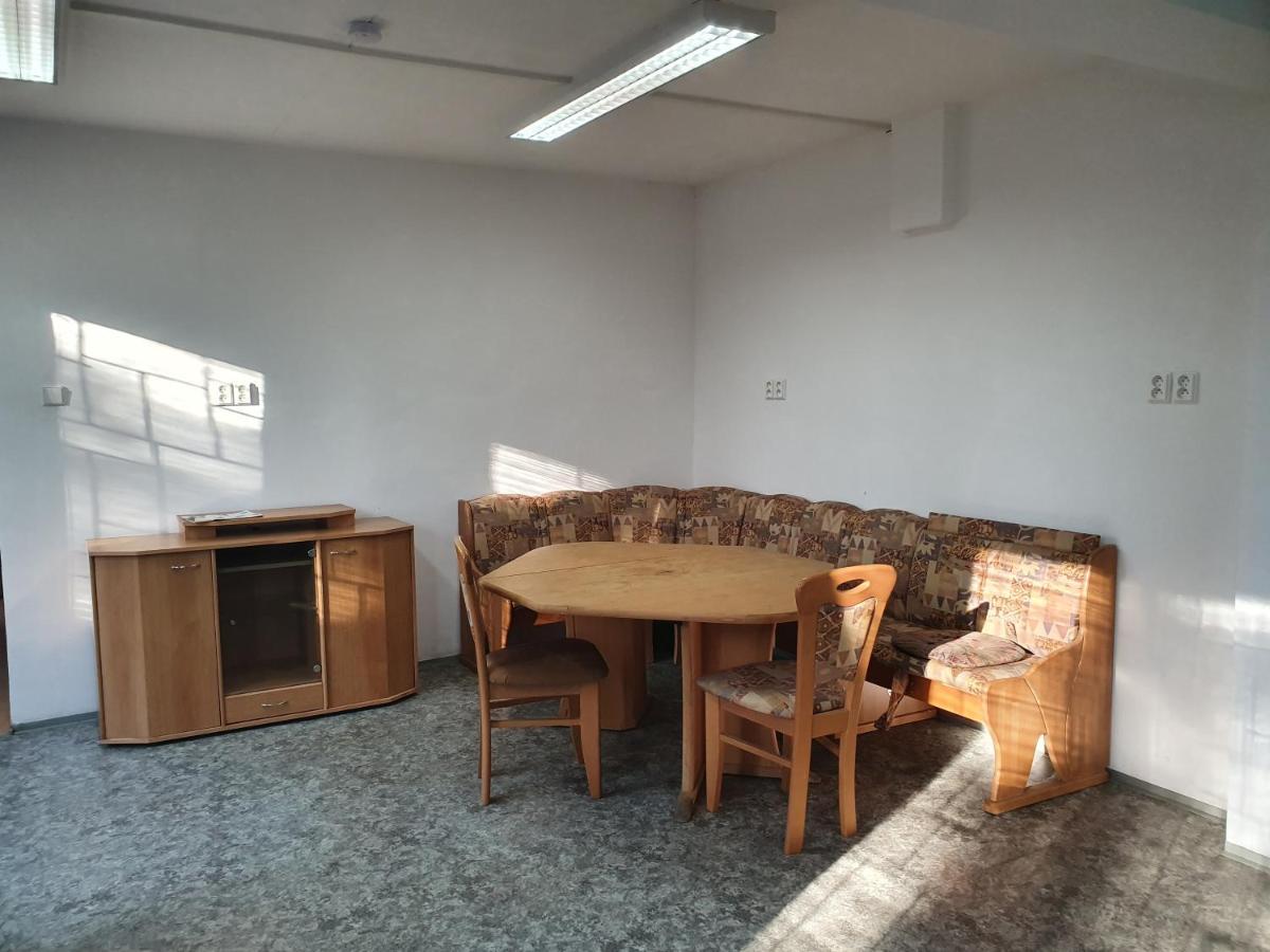 Ubytovna Koky Klášterec nad Ohří Buitenkant foto